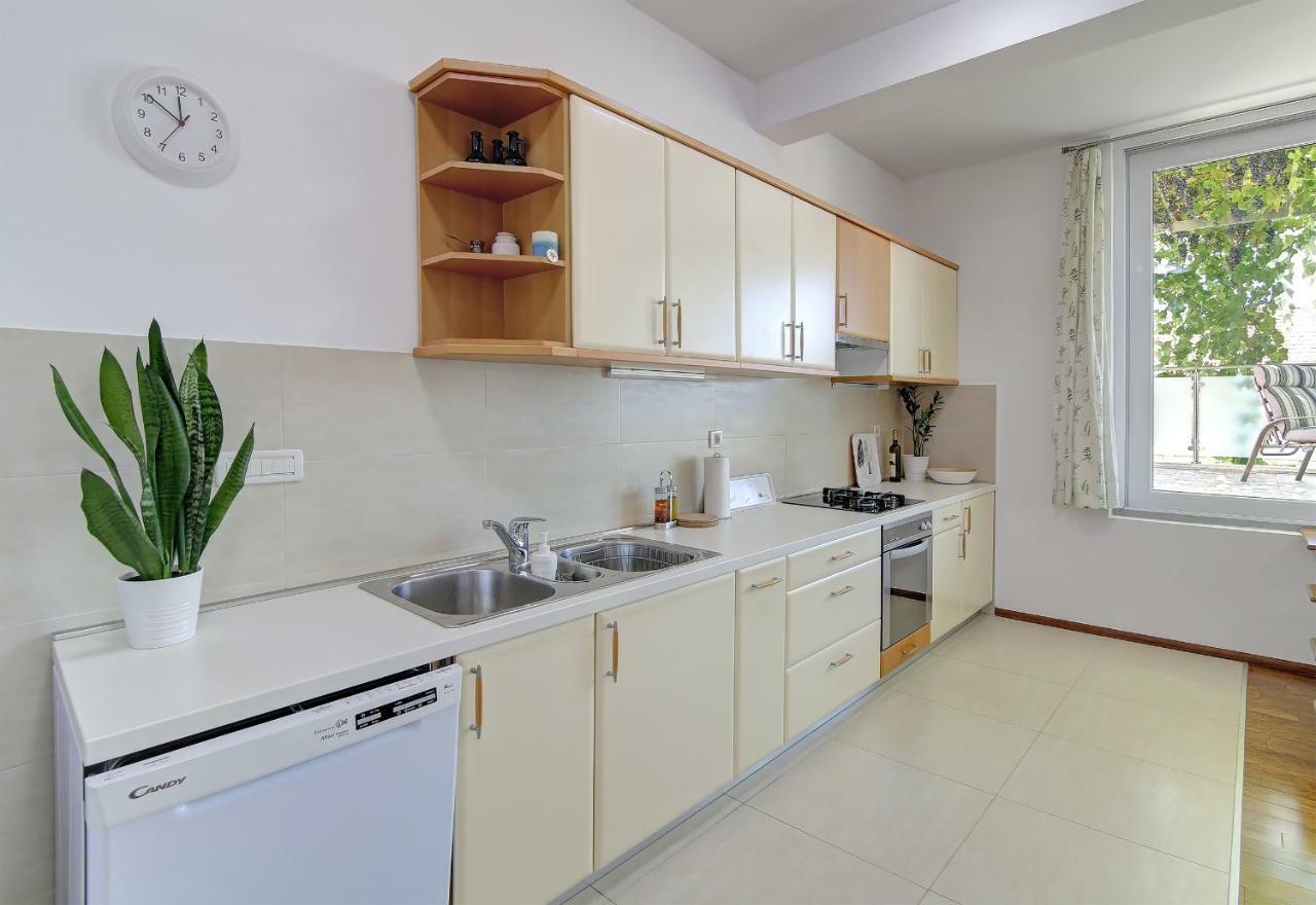 Abelia, Two Terraces, Hot Tub, Free Parking Apartment Dubrovnik Exterior photo